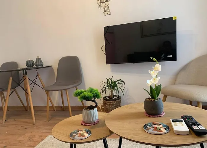 Athina Corfu Town Апартаменты